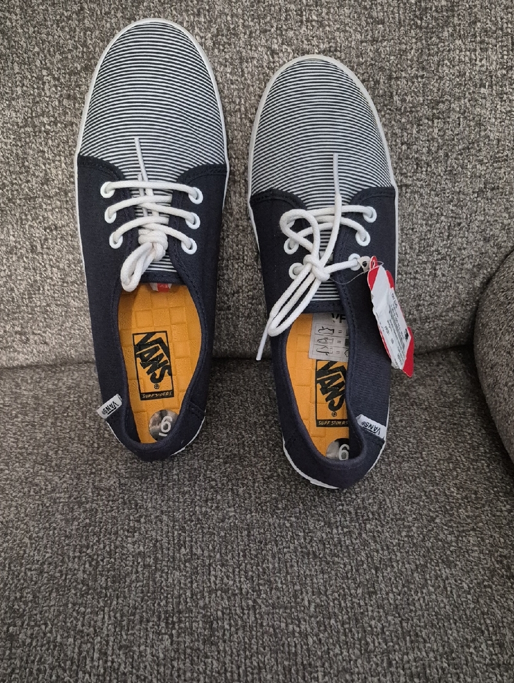 Womens Vans "Tazie" Skinny Stripe Navy/white Size 6 New With Tags,no Box.